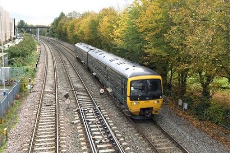 Train arriving at Oxford Station in autumn